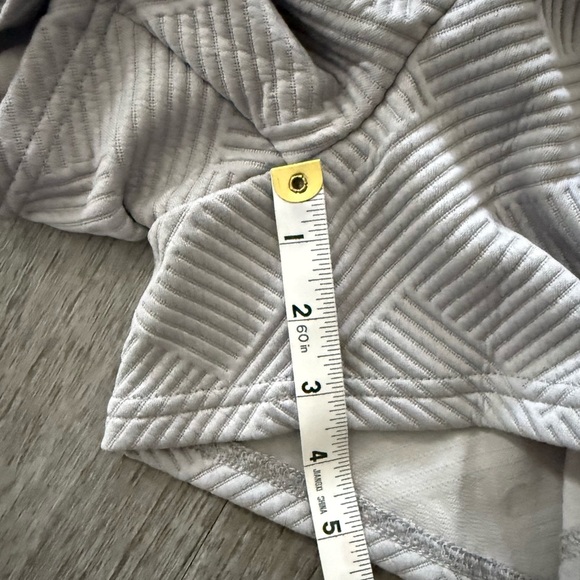 Geometric Patterned Top & Short Set NEW - Picture 7 of 8